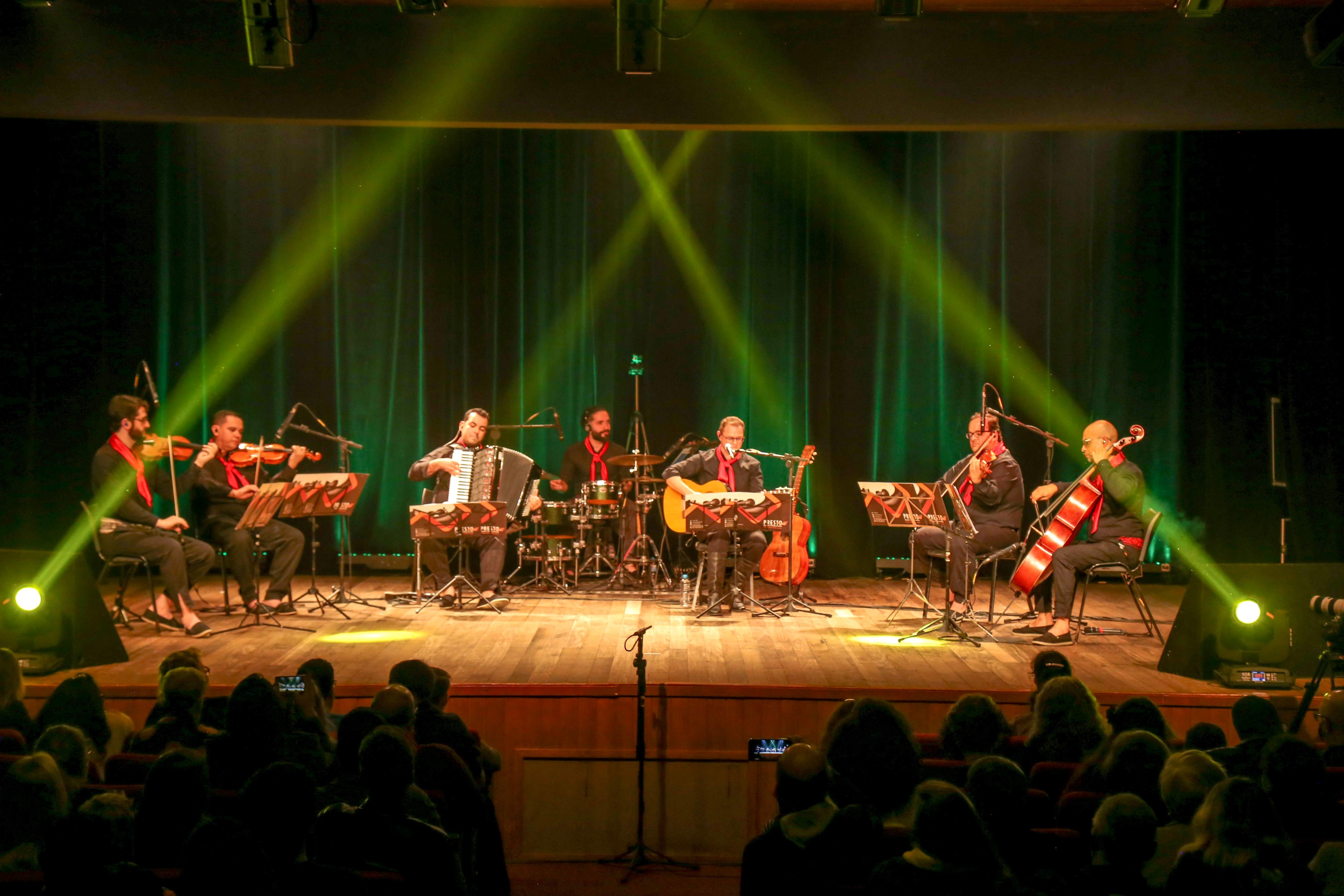 ​Grupo Arte Gaúcha apresenta música de baile com sonoridade de violinos, viola e violoncelo